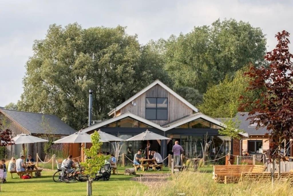 Roseberry Cottage - Lower Mill Estate Somerford Keynes Εξωτερικό φωτογραφία
